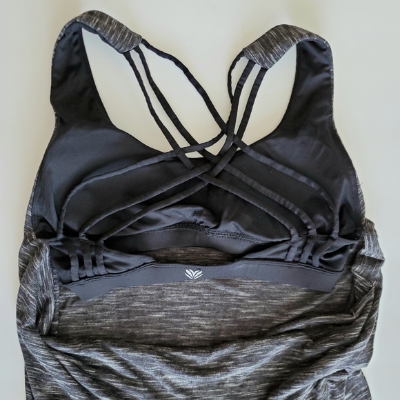 Workout Top - Picture 4 of 6